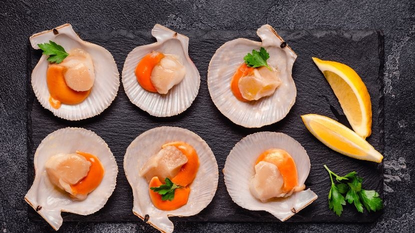 Réveillon gourmand : astuces pour préparer les Saint-Jacques