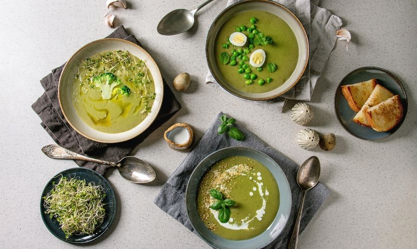 Comment réaliser une soupe moulinée de légumes verts ? Comment réaliser une soupe moulinée de légumes verts ?