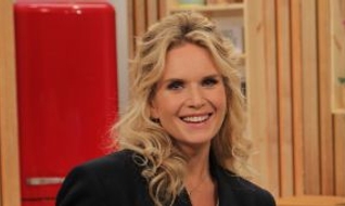 Charlotte Rosier : l’animatrice pétillante de M6 Boutique partage ses secrets