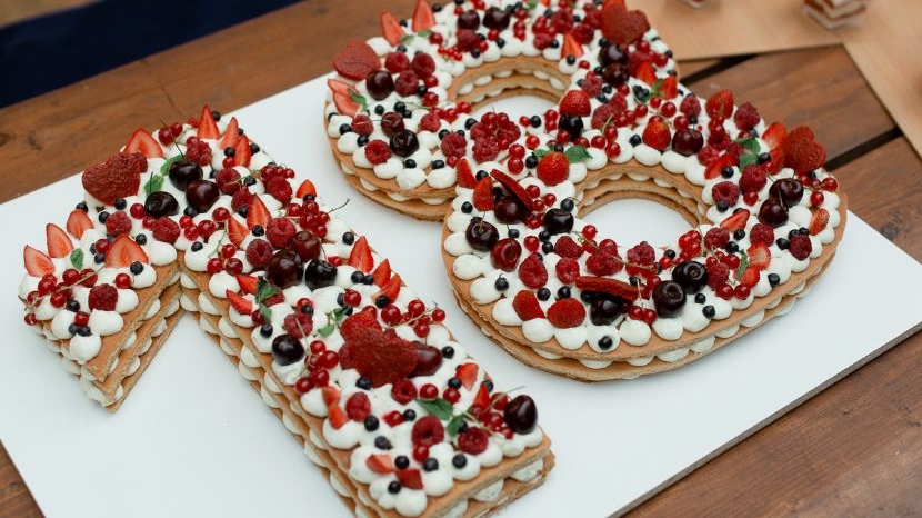 Comment réaliser un number cake avec le robot Compact Cook Deluxe ?