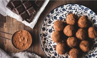 Comment réaliser des truffes au chocolat praliné ?